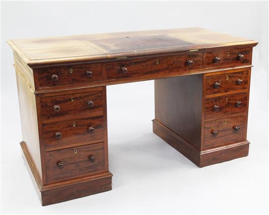 A Victorian mahogany pedestal desk, W.4ft 4in.